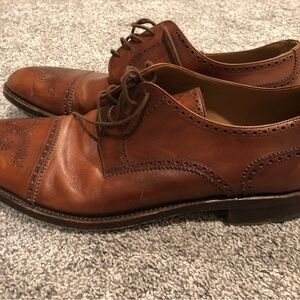 Brown George’s Coll dress shoes size 11